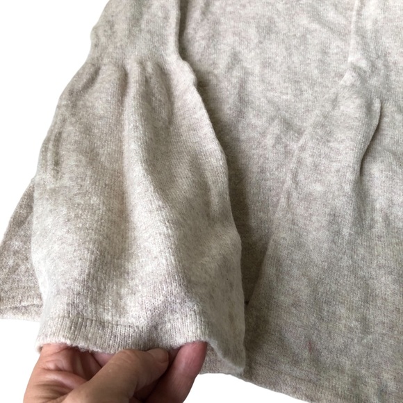 AE bell sleeve Sweater - Picture 8 of 9